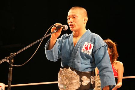  - .Shimizu-Pancrase-Flyweight-champion_m